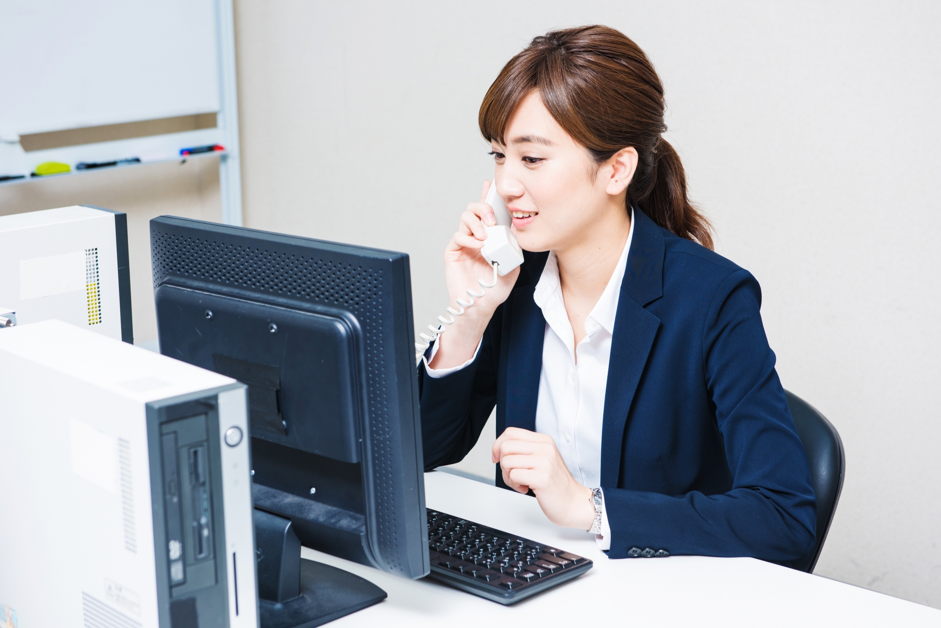働く女性